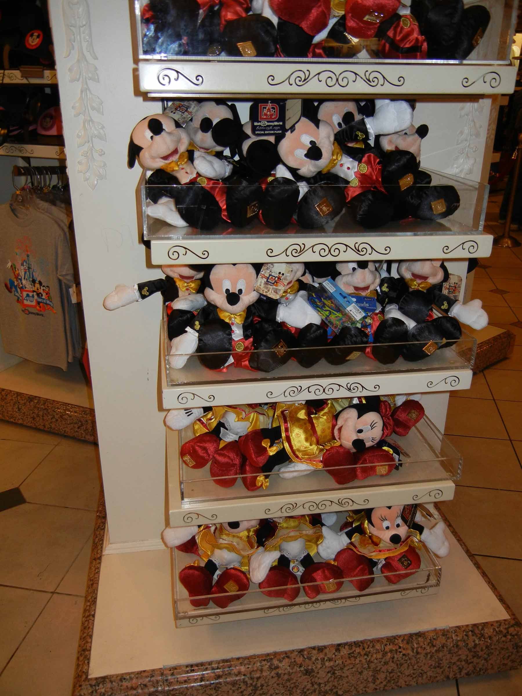 Disney 40th Anniversary merchandise Minnie and Mickey Dressed up for the occasion