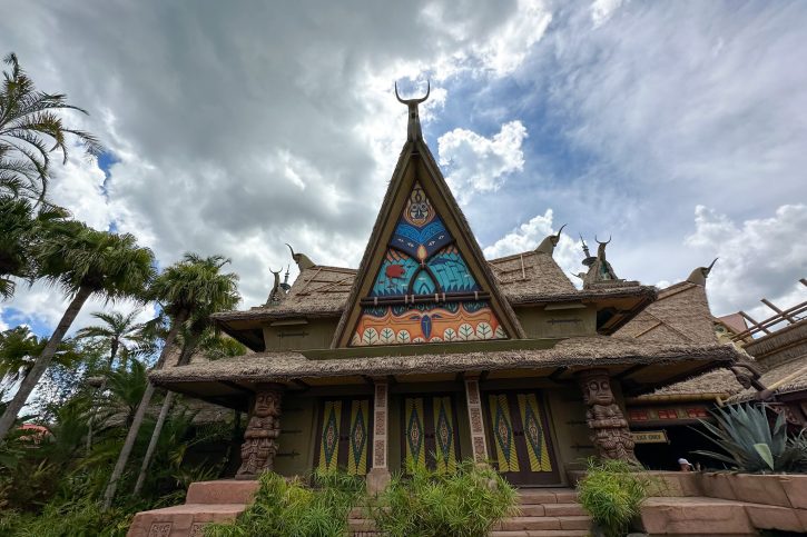 Imaged of the side of the building the Enchanted Tiki Rook is in. The building is done in the Polynesian style.