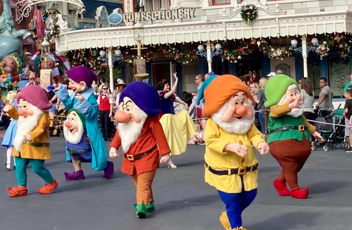 Festival of Fantasy Parade Magic Kingdom