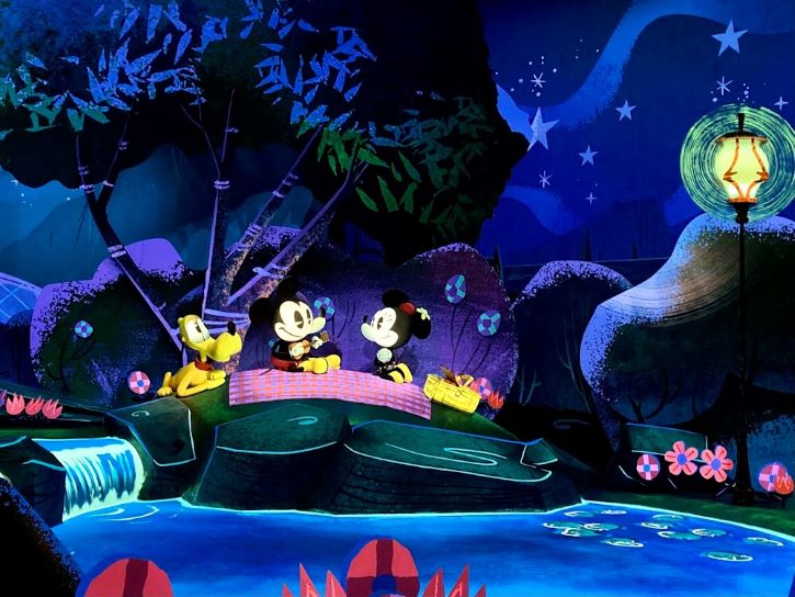 Mickey & Minnie's Runaway Railway Top Attractions