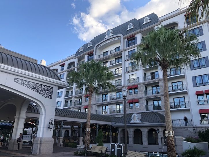 Riviera Resort
