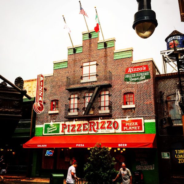 Pizza Rizzo Hollywood Studios