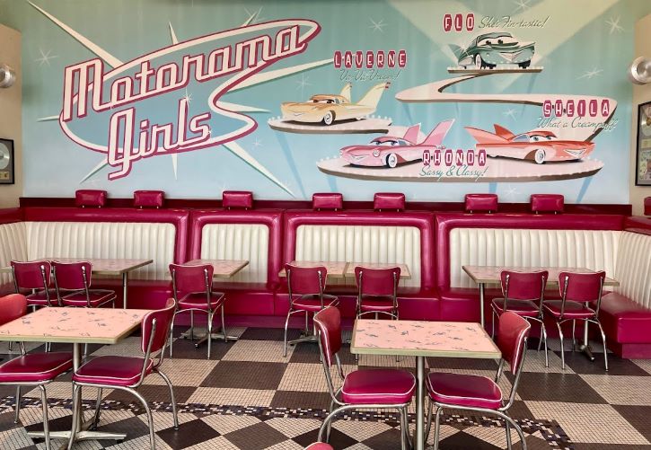 Flo's V-8 Indoor Seating Cars Land