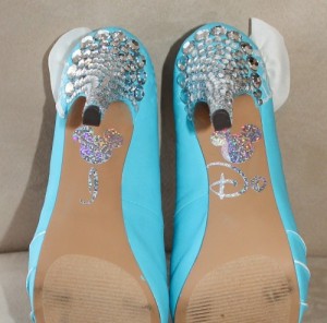 Brides shoes with a touch of Disney added