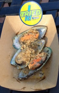 Steamed Green Lips Mussels with Garlic Butter & Toasted Bread Crumbs