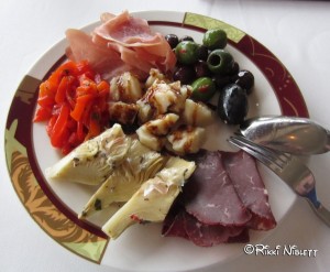 Palo Antipasti plate