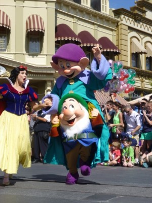 Festival of Fantasy Parade Disney Characters (8)