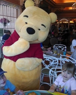 Breakfast_Pooh