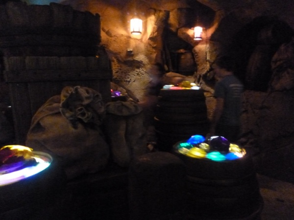 Seven Dwarfs Mine Train queue (31)