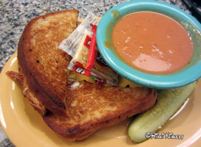 Beaches and Cream Grilled Cheese