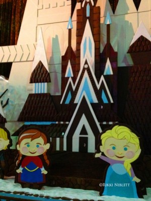 Gingerbread Anna and Elsa at Disney's Conteporary