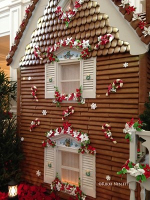 Gingerbread House Details of House