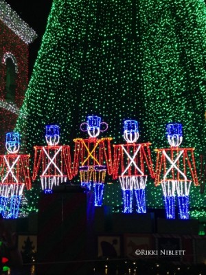 Osborne Family Spectacle of Dancing Lights 2