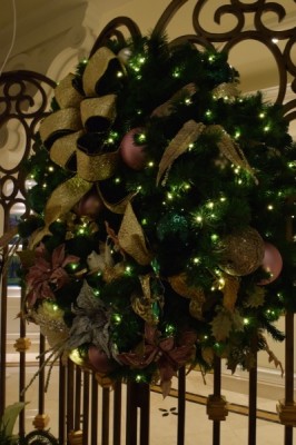 tim 1210 christmas resort gf wreath