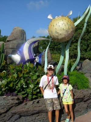 Epcot Nemo Statues 2