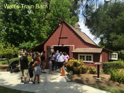 Walt'sTrainBarn