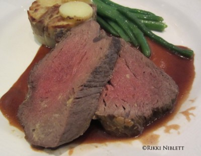 Chateaubriand-Roasted Filet Steak from Royal Palace