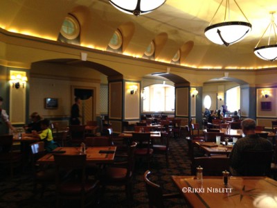 Captain's Grille Interior 1