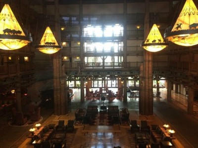 pros and cons of Disney resorts Wilderness Lodge Lobby