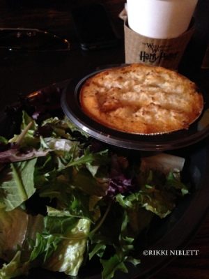 the-leaky-cauldron-cottage-pie