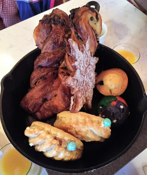 Review of the Bon Voyage Adventure Breakfast