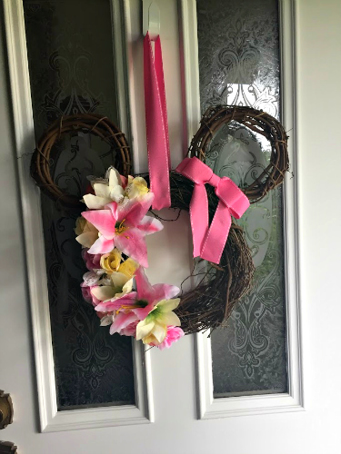 how to make a mickey head wreath