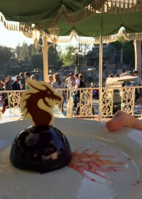 Fantasmic dining package at Disneyland