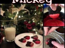 Christmas Mickey dipped Oreos