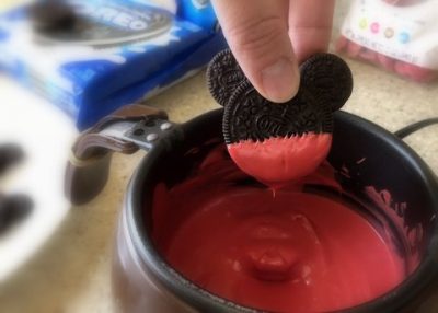 Christmas Mickey dipped Oreos