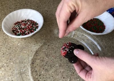 Christmas Mickey dipped Oreos