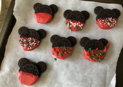 Christmas Mickey dipped Oreos