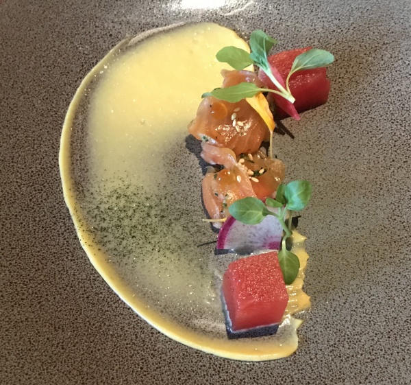 Salmon with Chili, seaweed, caviar and a Kalamansi emulsion