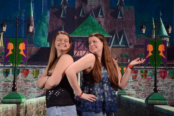 PhotoPass Studio - Anna and Elsa Coronation Day