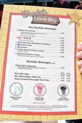 A Vegetarian Review of Woody's Lunch Box | Toy Story Land