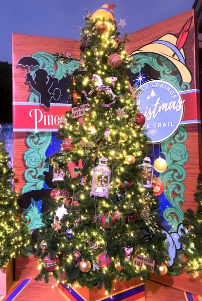 Christmas tree themed to Pinocchio