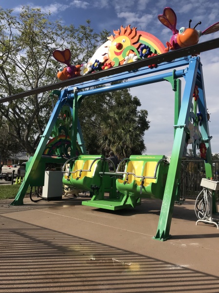 Installation of the swing at GKTW