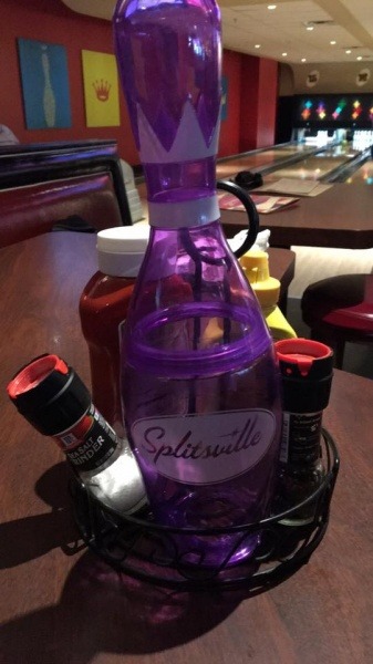 Splitsville Luxury Lanes - D23