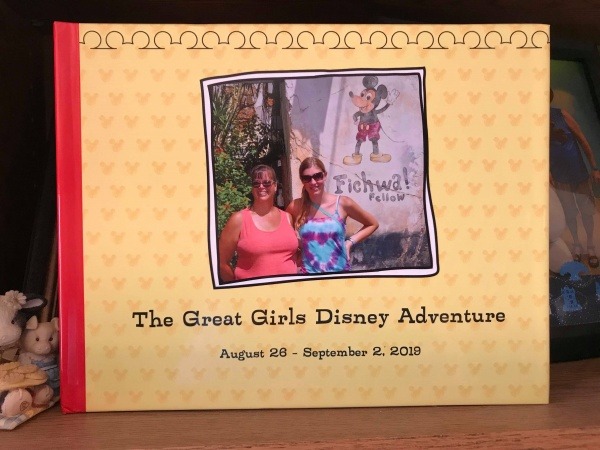 Disney photo album | Organizing for your Disney trip