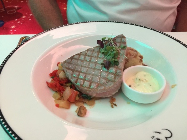 Disney Dream dining | Animator's Palate