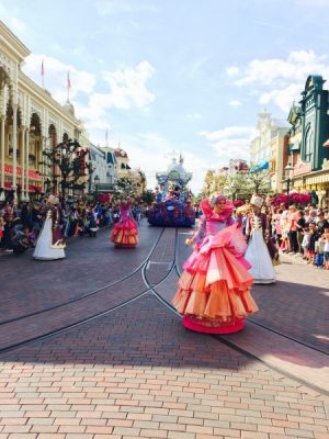 Main Street USA Parade | Disney travel tips