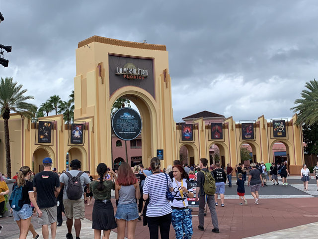 Universal Orlando Resort Proposes to Reopen on June 5
