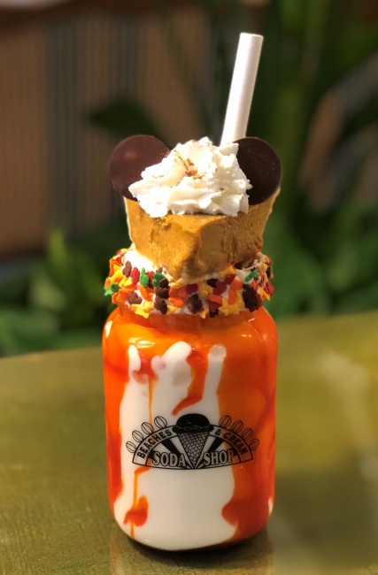 Pumpkin pie shake