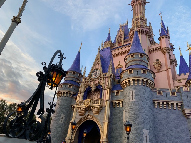 Theme Park Reservations No Longer Needed for Date-Based Tickets