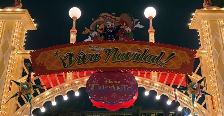 Disney California Adventure Holiday Events Viva Navidad