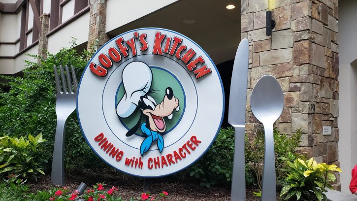 Disneyland Dining Experiences - Goofy's Kitchen