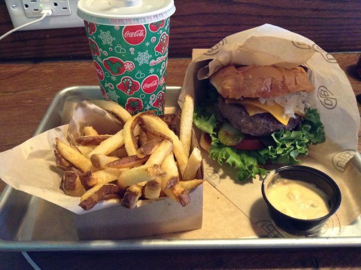 D-Luxe Burger and Fries Quick Service