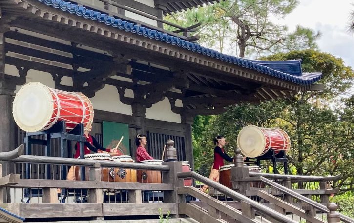 Educational Japanese Drummers in Epcot