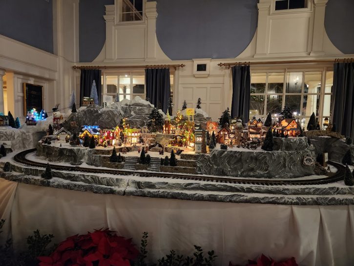 Holidays at the Walt Disney World Resort Hotels