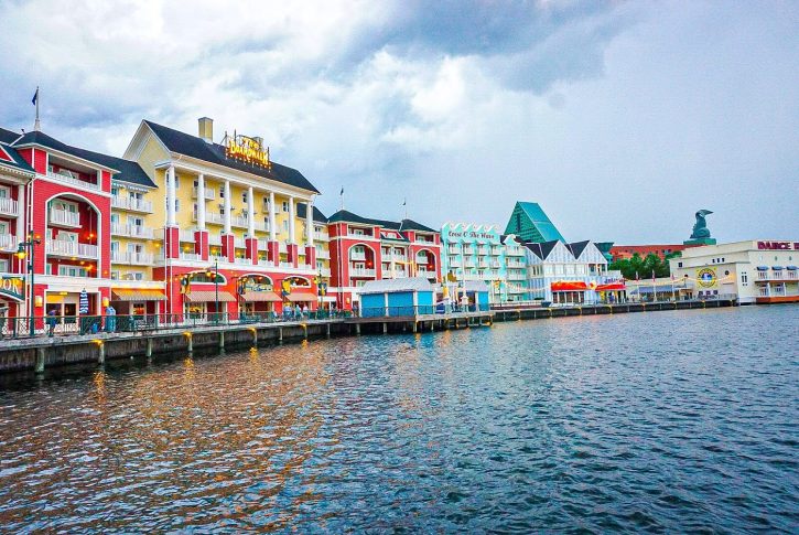 Blue Ribbon Corn Dogs Coming to Walt Disney World
