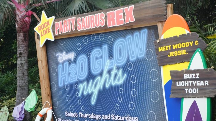 Disney H2O Glow Nights